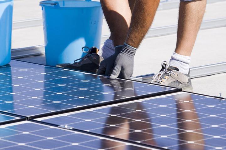 Comment choisir le bon type de panneaux photovoltaïques pour votre maison ? Valenciennes